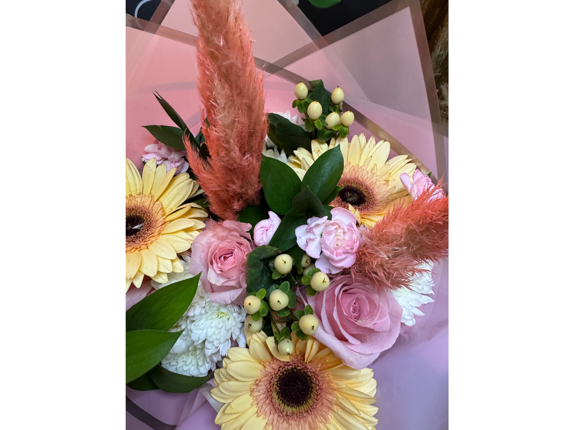 Ramo pastel con colas de zorro