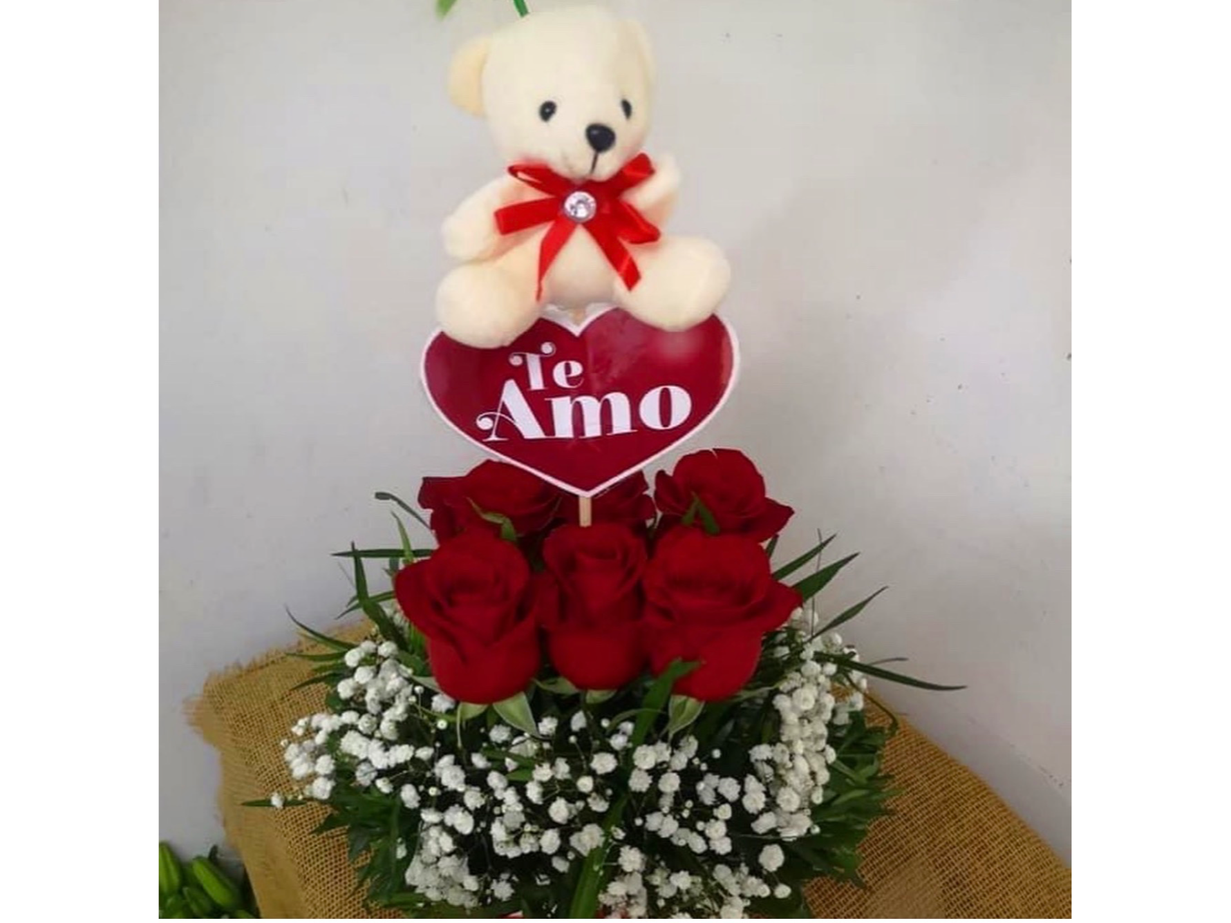 Caja rosa y nubesitas