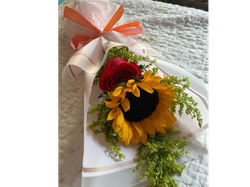 Girasol y rosa