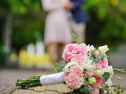 Ramo rosado con blanco