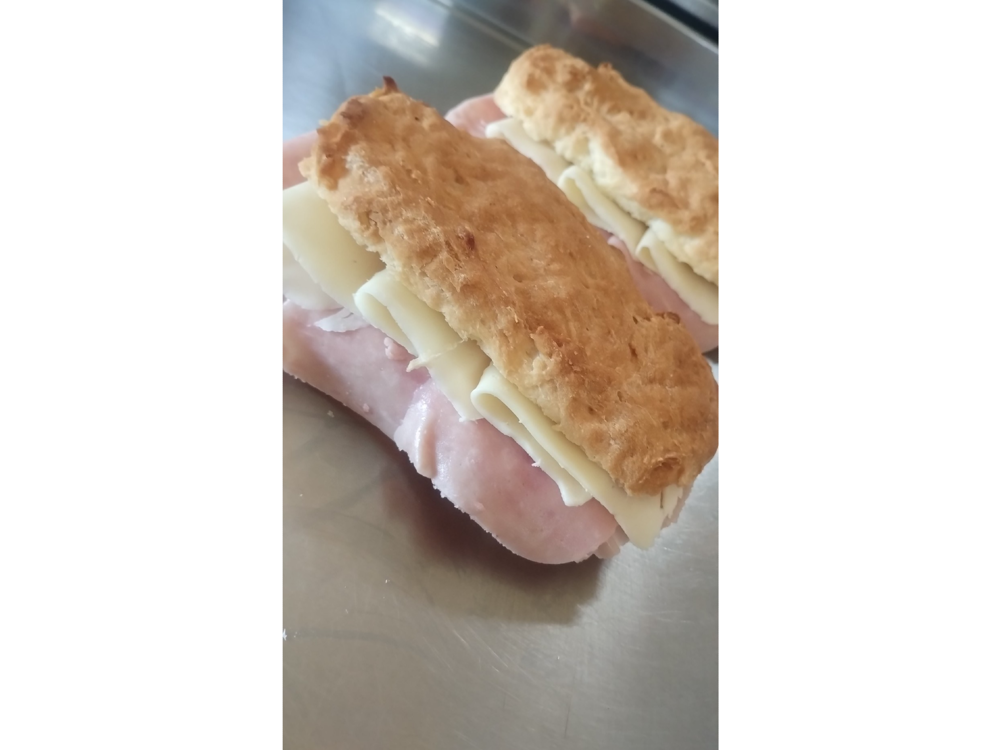 Samu. Pebete con jamón y queso x 300 g