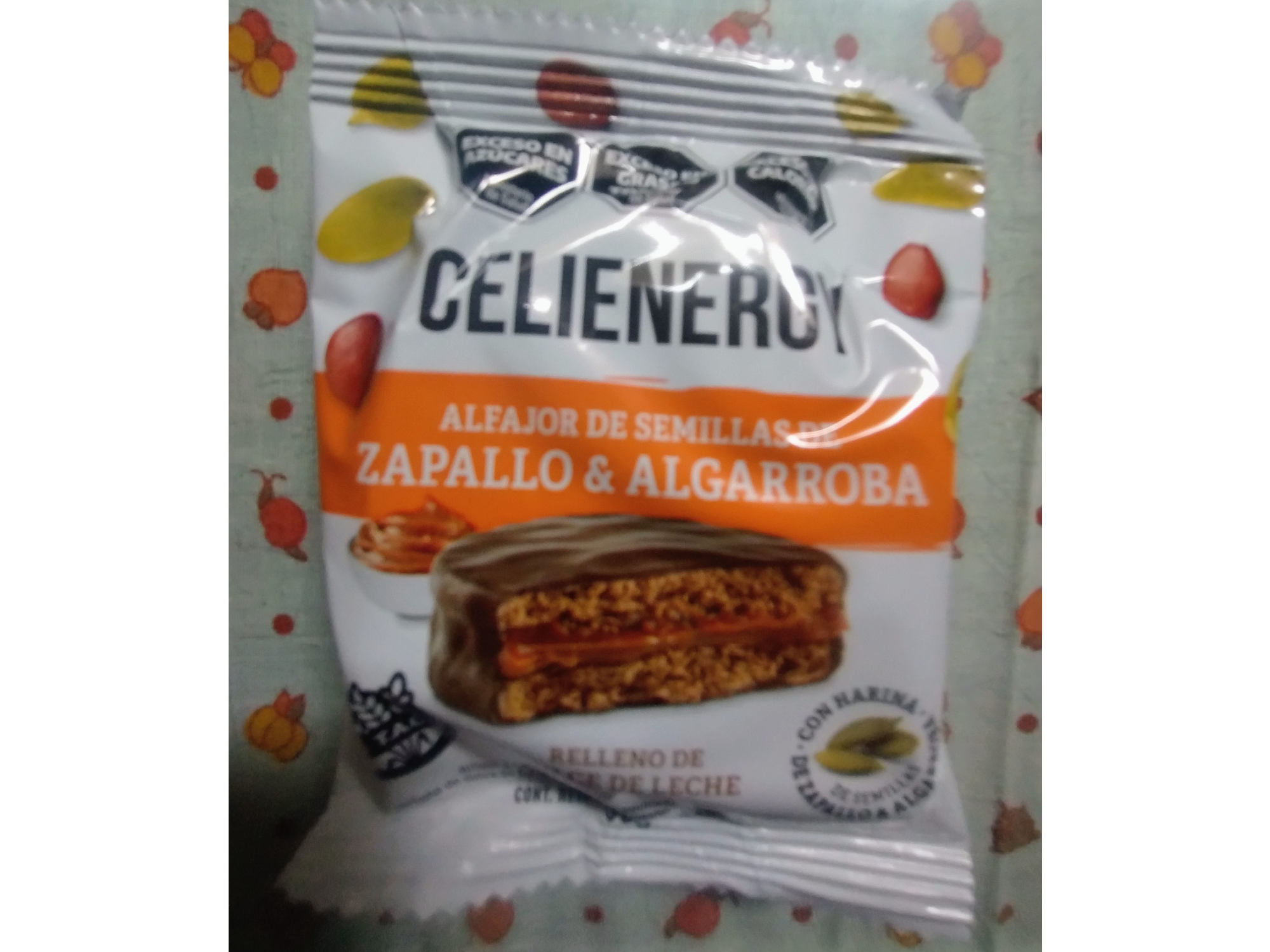 Celienergy. Alfajor negro algarroba