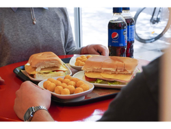 Messirve mediano + bebida