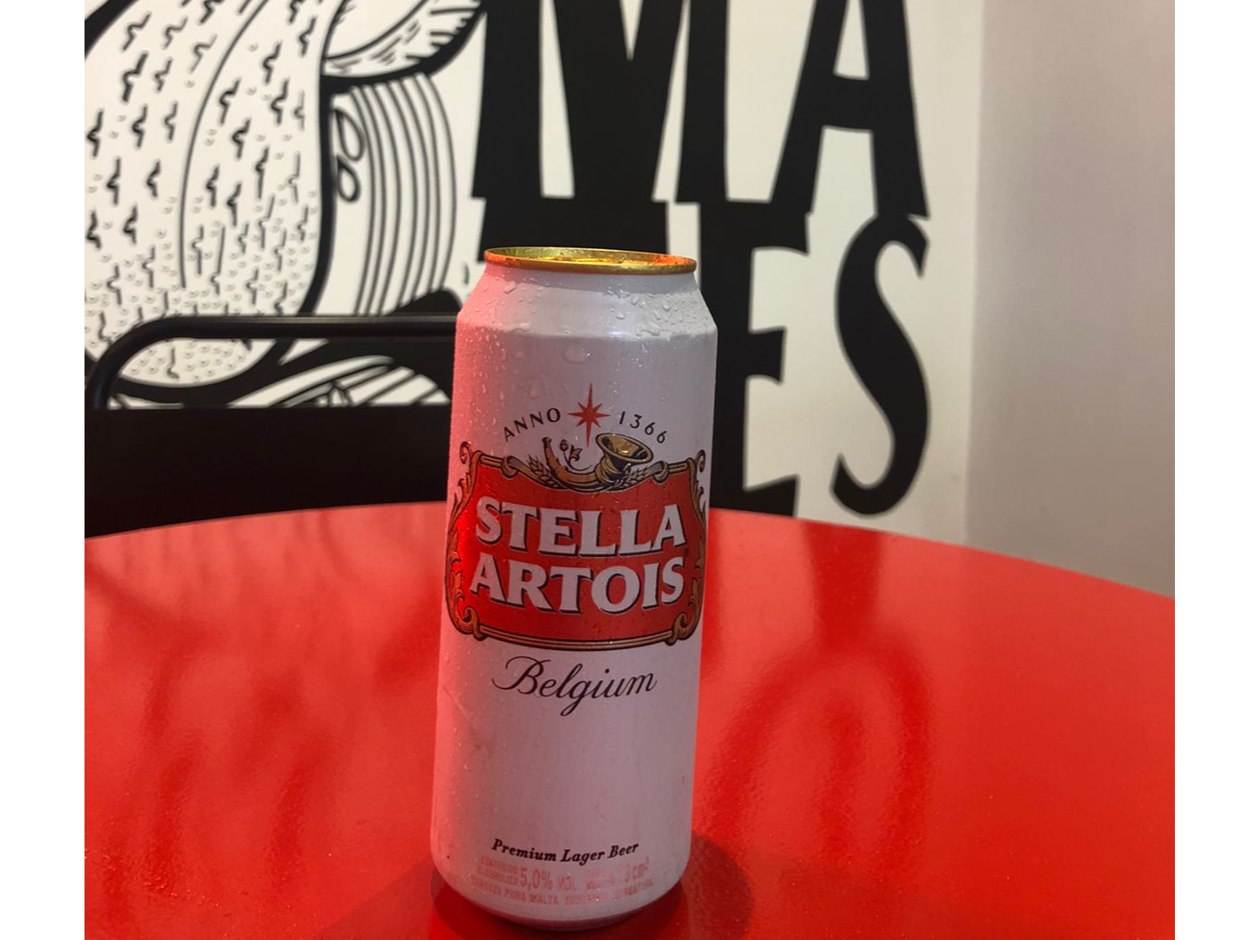 Stella Artois en lata de 473 cc