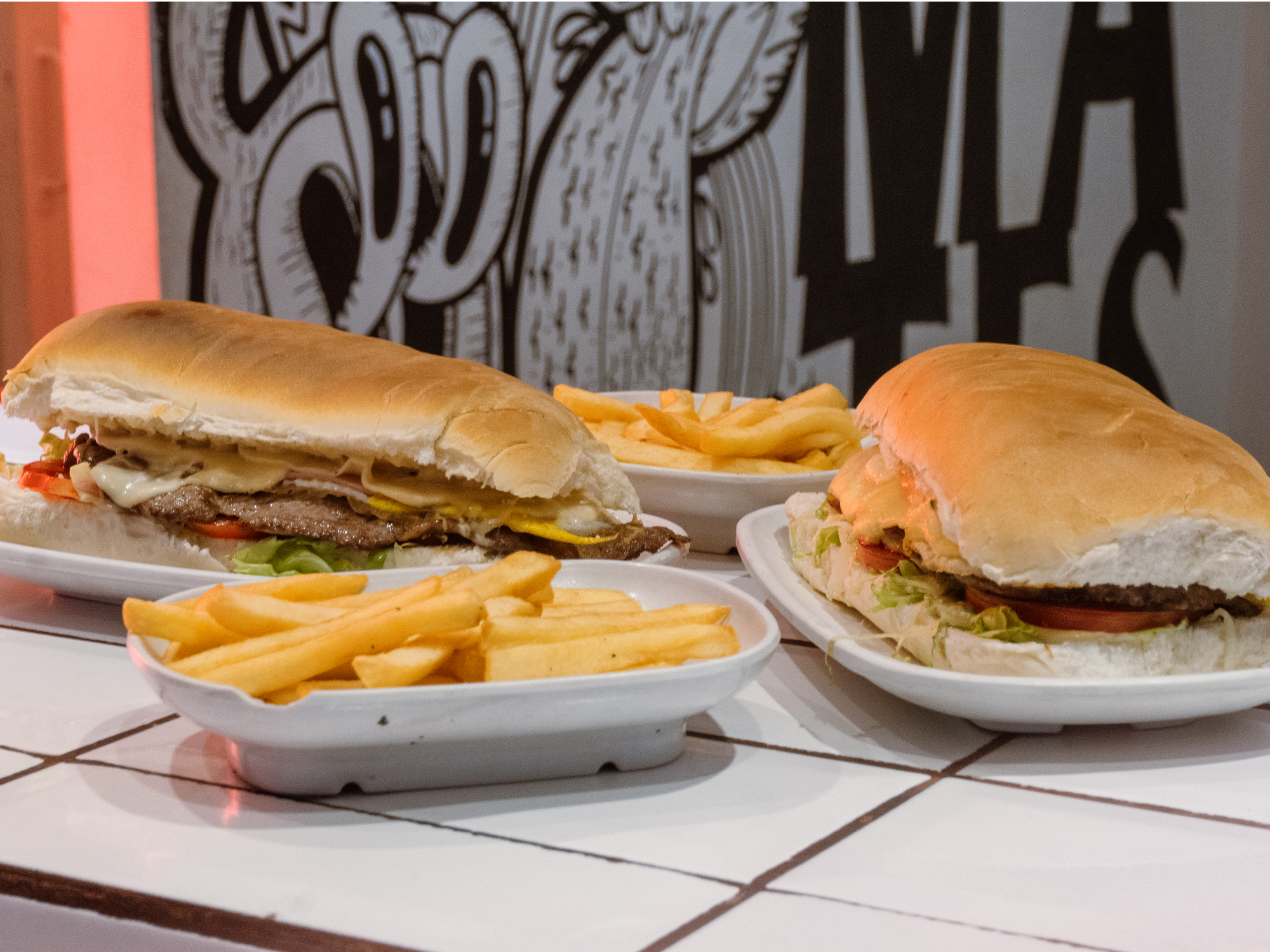 2 messirve GRANDE + PAPAS BASTON