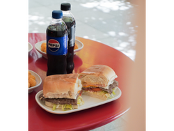 2 Mesirve Medianos + 2 Gaseosas 500 cc (pepsi)