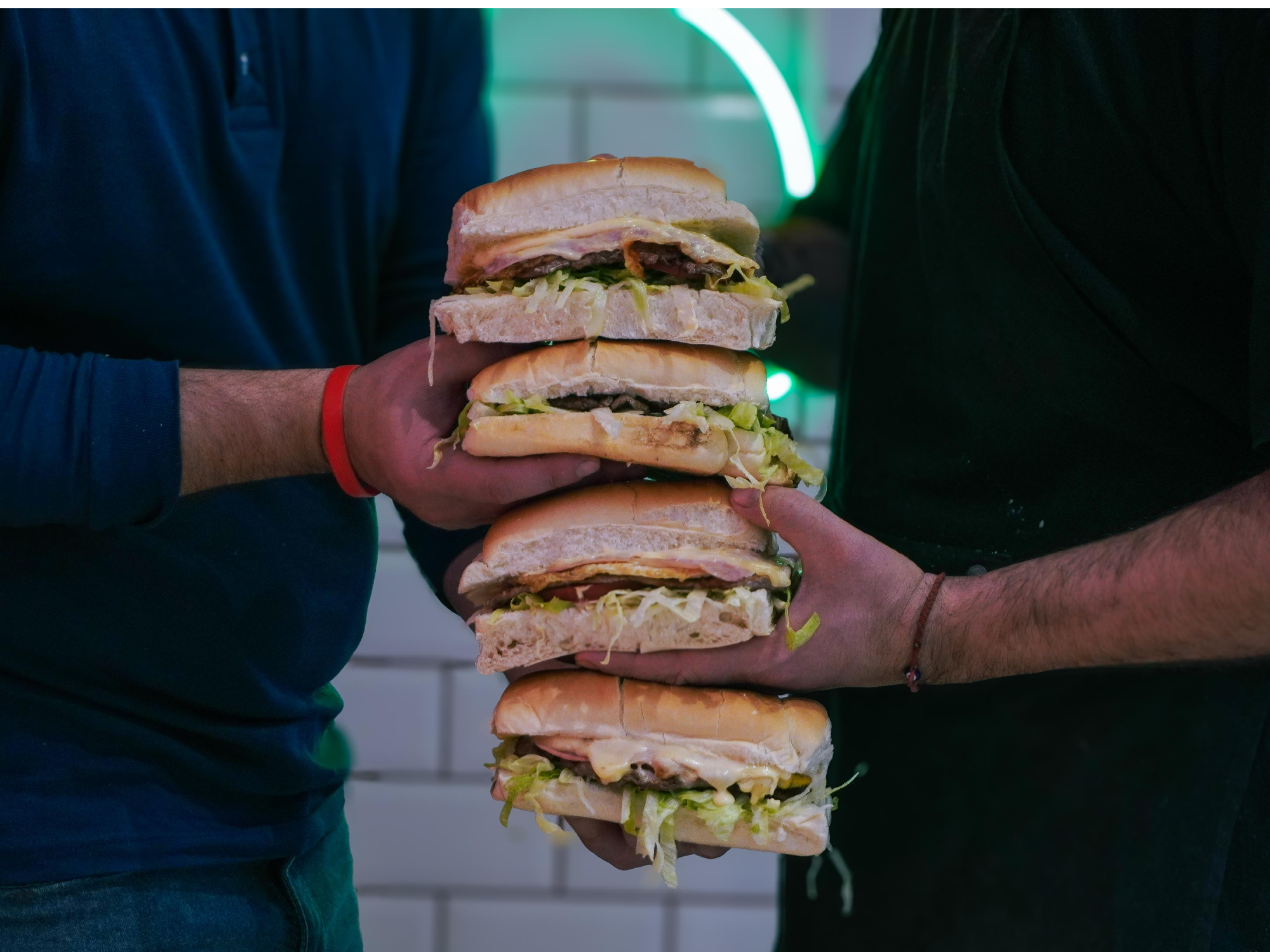 4 X 3 Messirve Grandes c/papas bastón