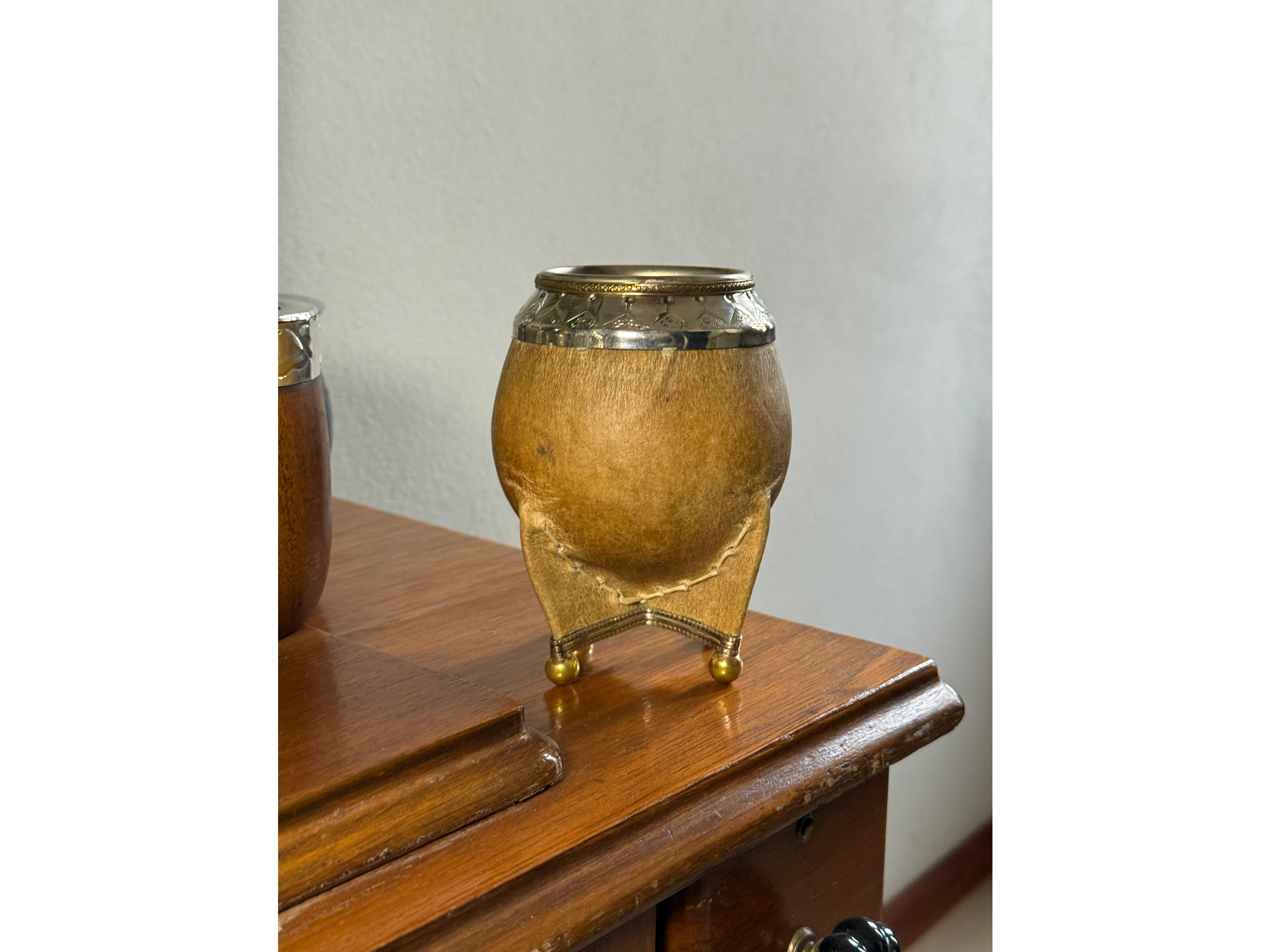 Torpedo Cuero crudo, base de alpaca y bolitas