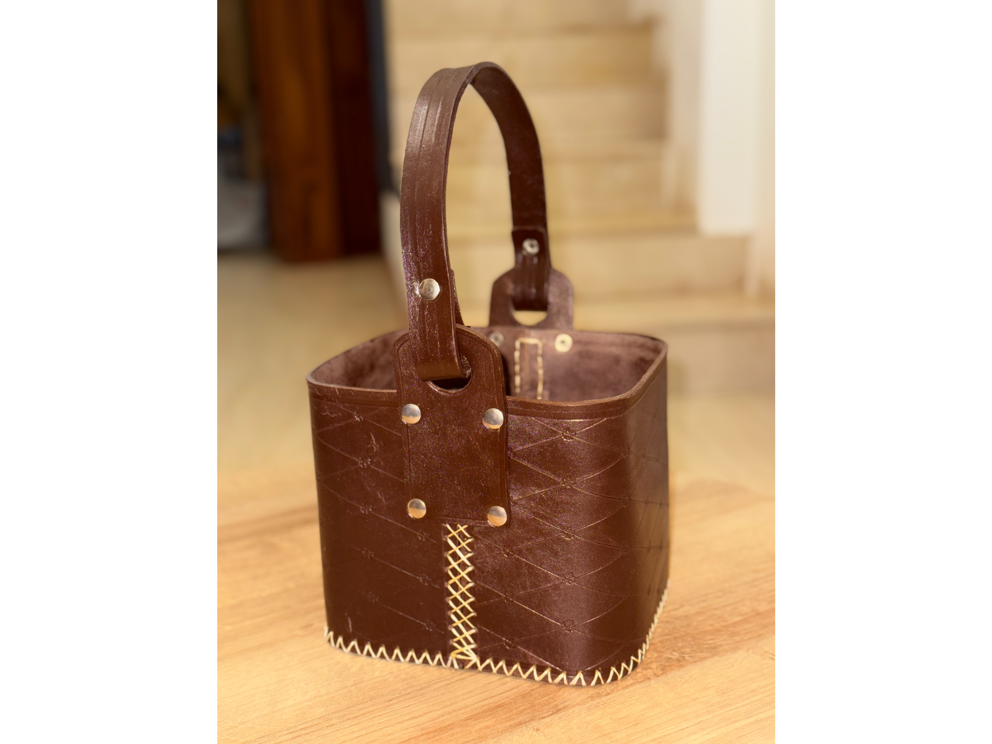 Matera cuadrada, cuero 100% vacuno