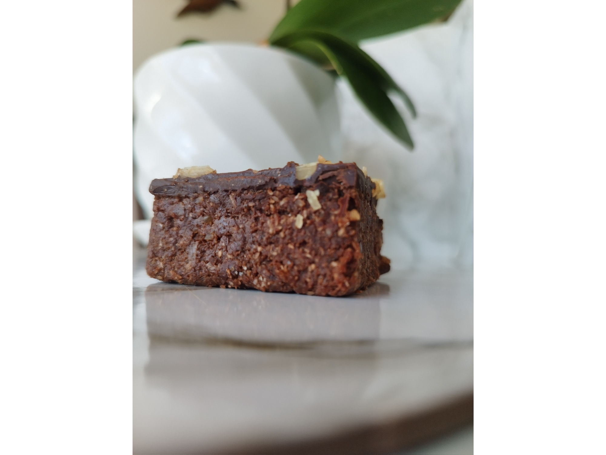 RAW BROWNIE