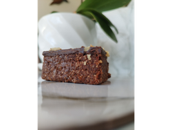 RAW BROWNIE