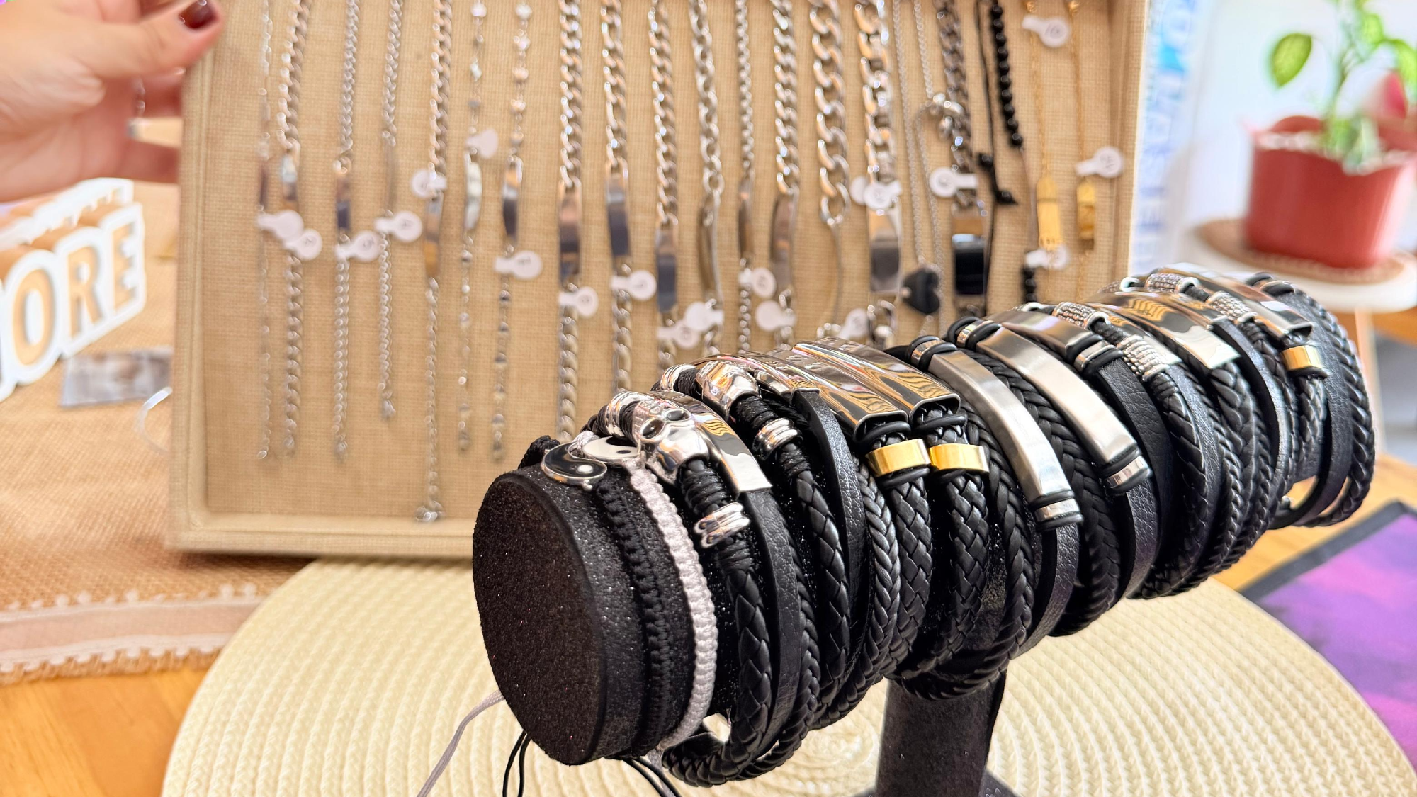 Dijes y Pulseras