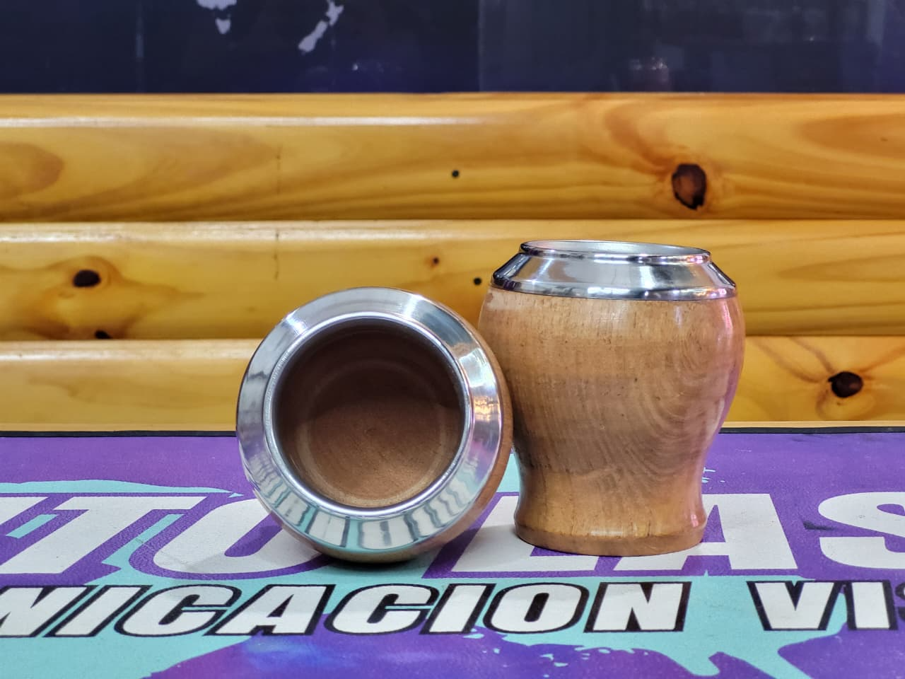 Barrilito con virola de acero
