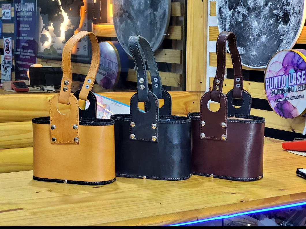 Matera cuero base madera