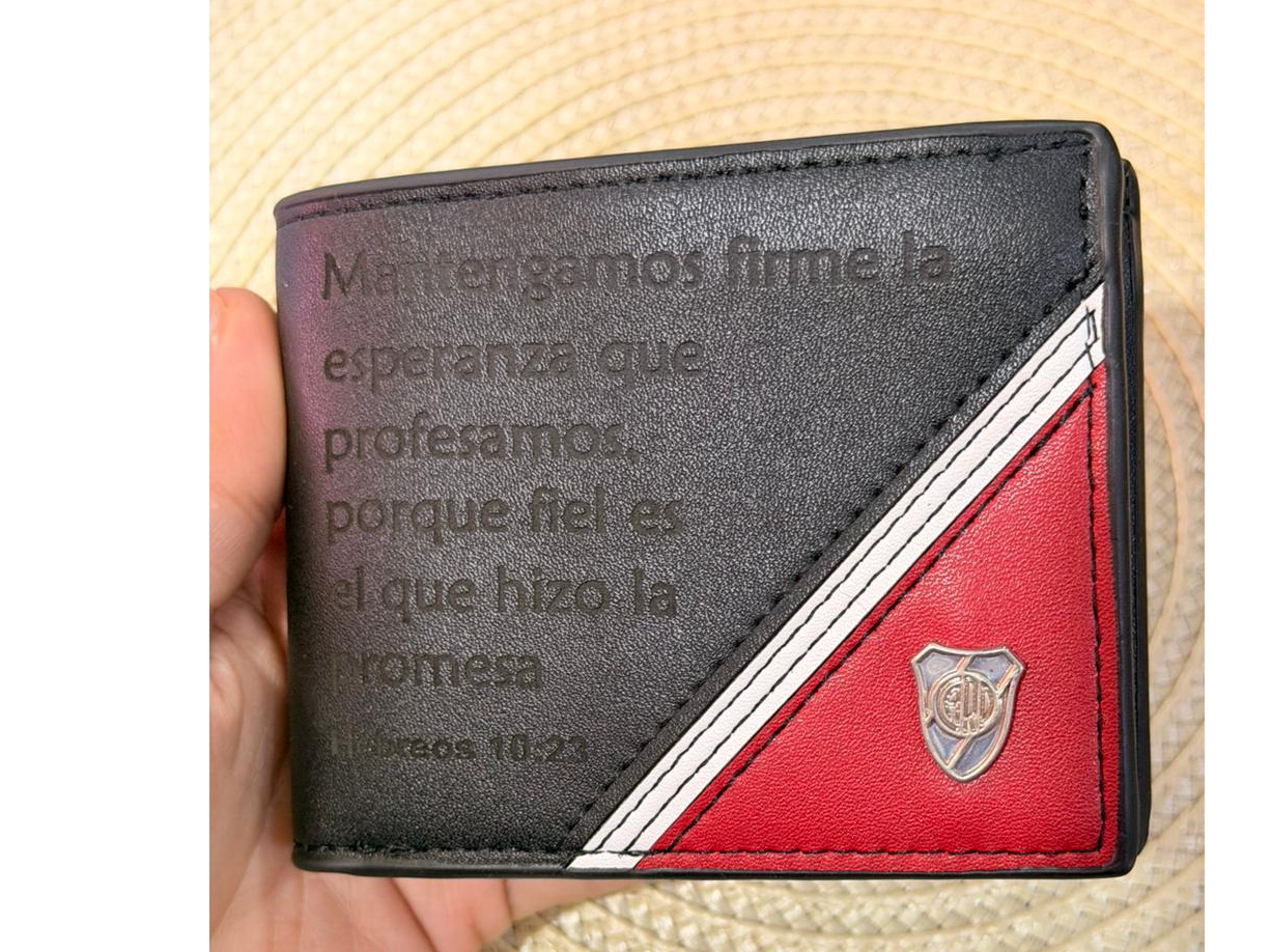 Muestra billetera cuero negro