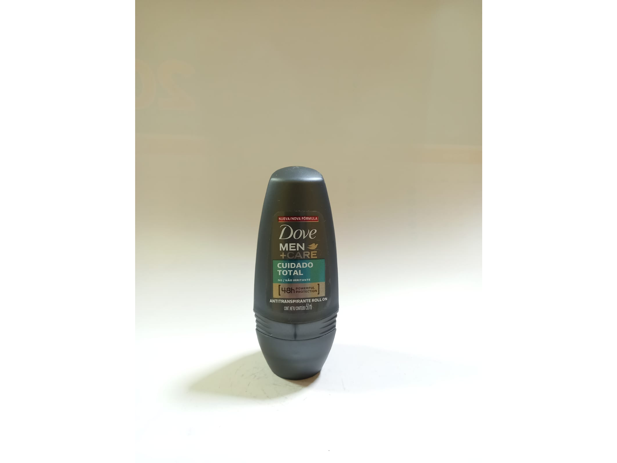 Dove Men + Care roll-on cuidado total