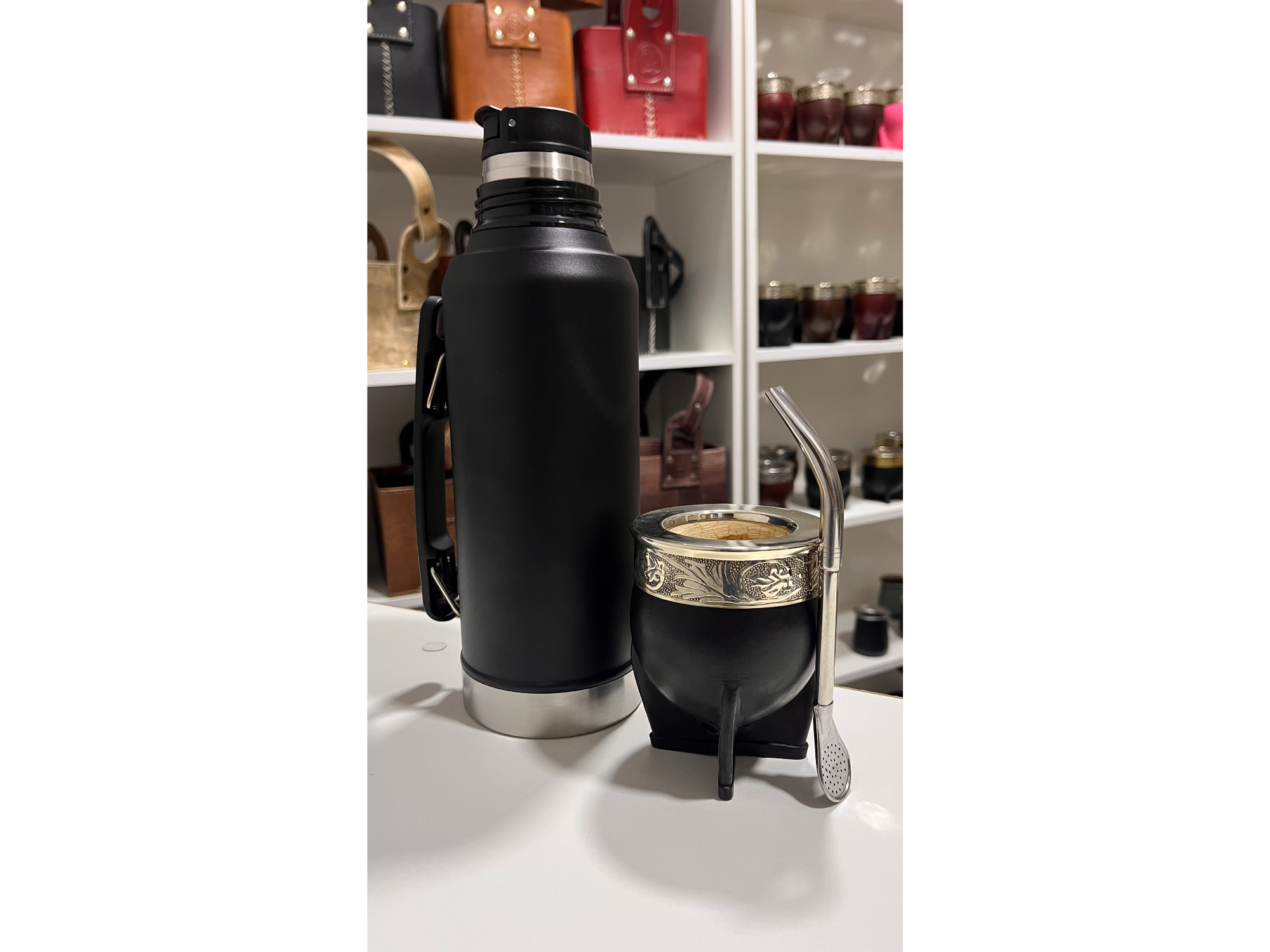 IMPERIAL CALABAZA TERMO 1.2L NEGRO Y BOMBILLA PICO LORO