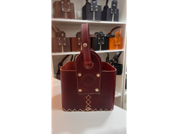 CANASTA CUERO BORDO