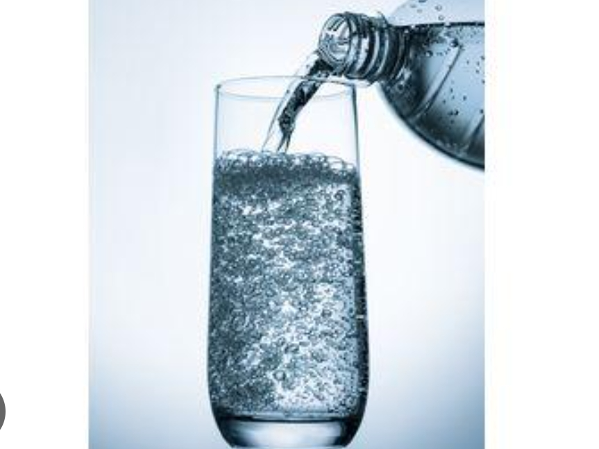 Agua con gas 500 ml.