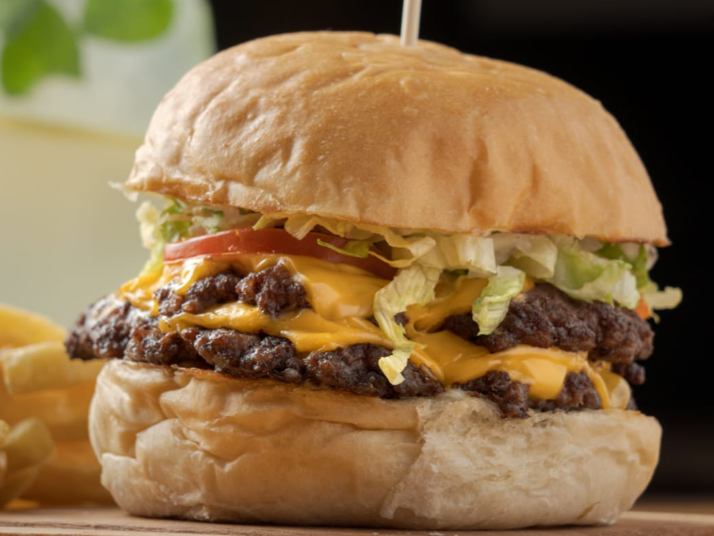 2 HAMBURGUESAS CLASICAS+PAPAS