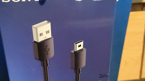 CABLES Y ADAPTADORES