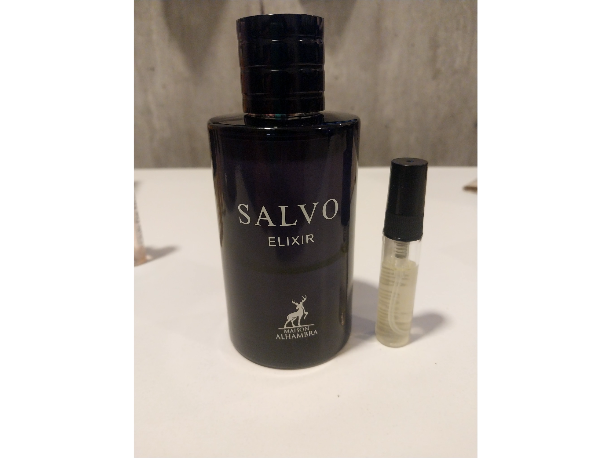 Salvo elixir ( sauvage elixir) de Alhambra perfumes