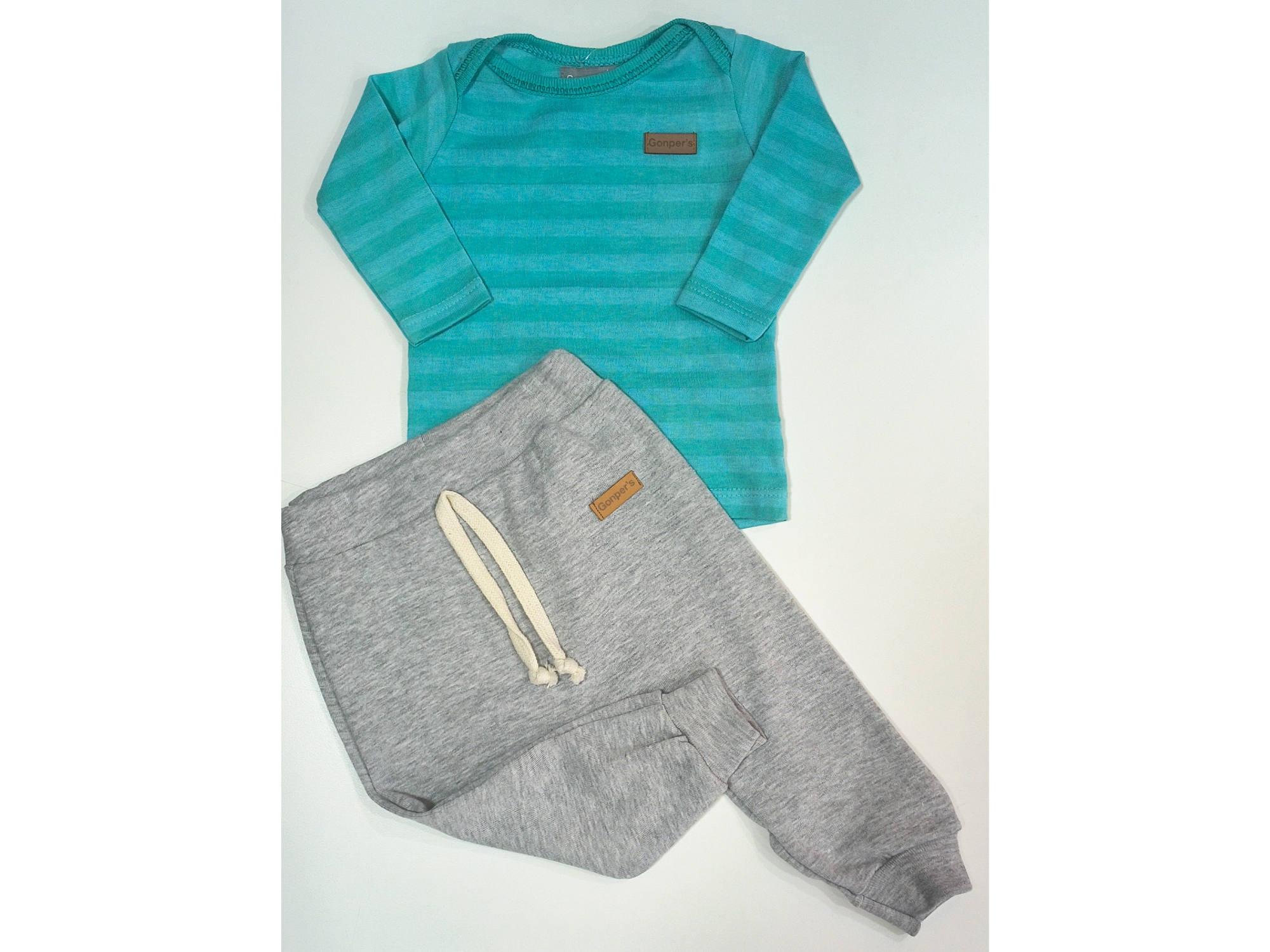 Duo reme y pantalón talle 6 meses