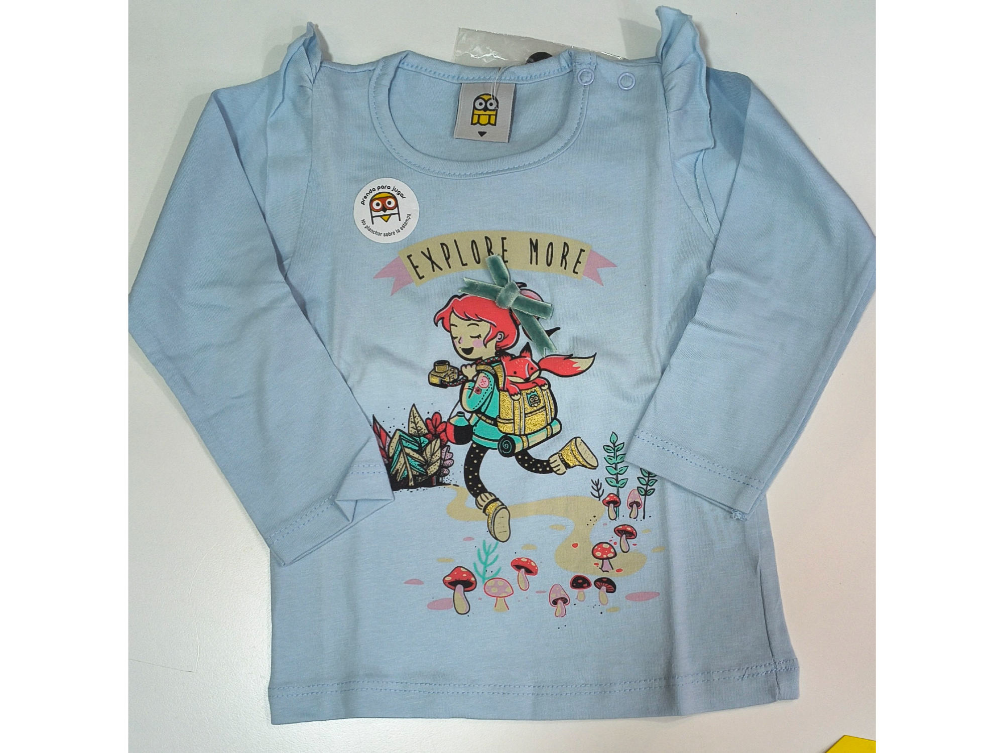 Remera Explorer nena talle 2 y 3 años