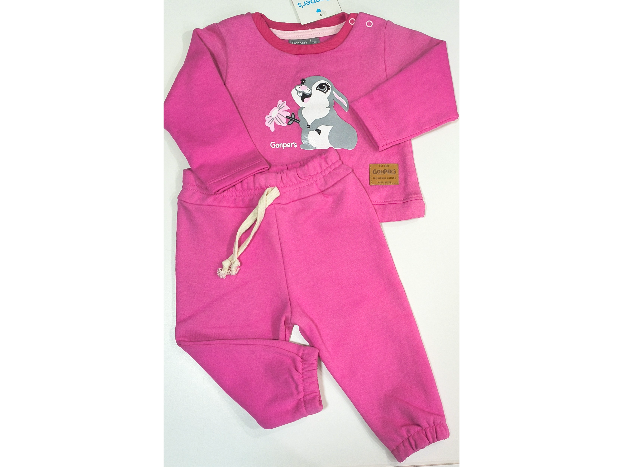 Conjunto friza coneja fucsia talle 9 meses