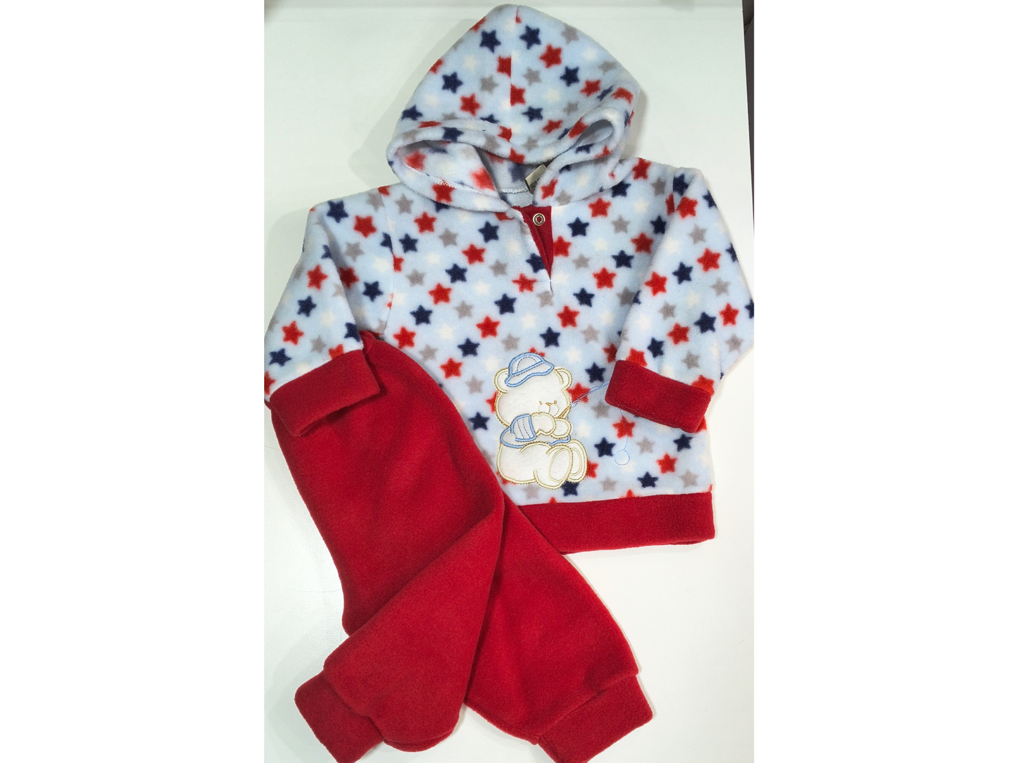 Conjunto polar estrellitas talle 6 meses