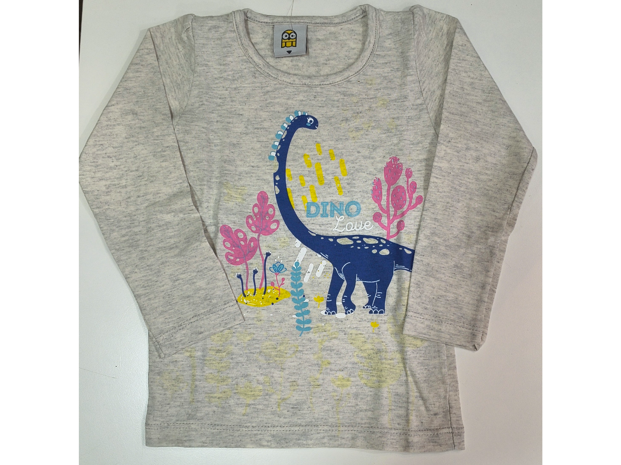 Remera Dino talle 3 años