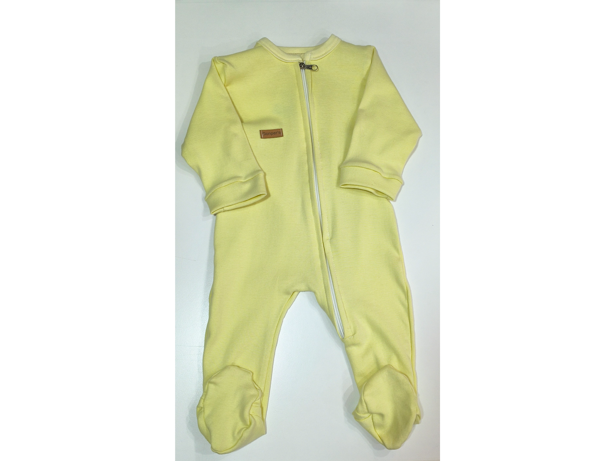 Pijama con cierre talle 9 meses