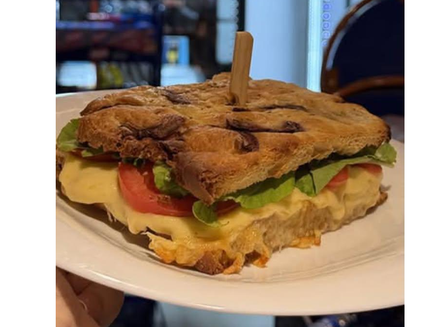 FOCACCIA DE FIAMBRE DE BONDIOLA