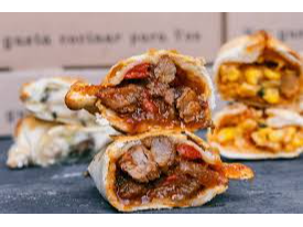1/2 DOCENA DE EMPANADAS DE CARNE CORTADA A CUCHILLO