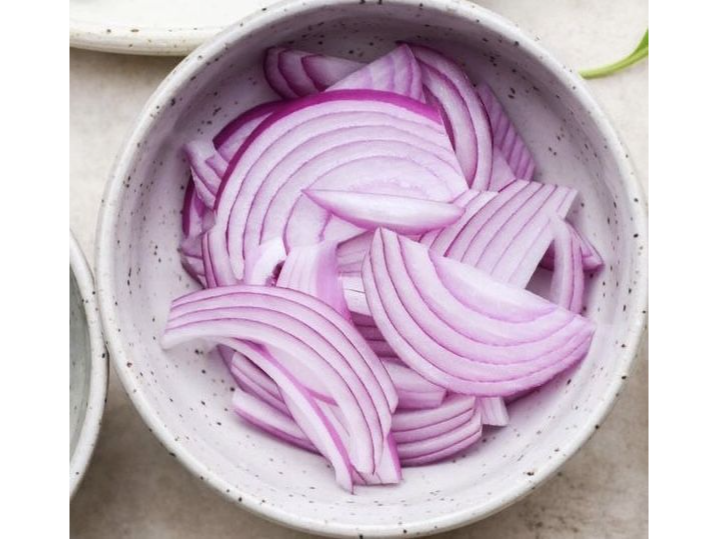 Cebolla Morada en juliana
