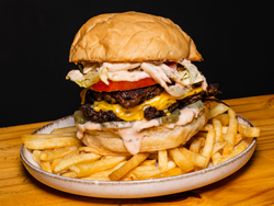 Clásica DOBLE + Papas