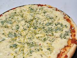 PIZZA CON QUESO AZUL