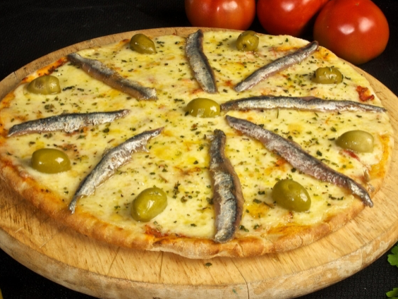Muzza con anchoas