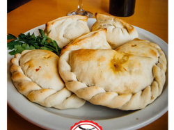 1 muzza + 6 empanadas