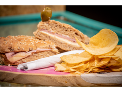 N°1 SÁNDWICH JAMON Y QUESO