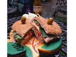 N°5 SÁNDWICH CRUDO