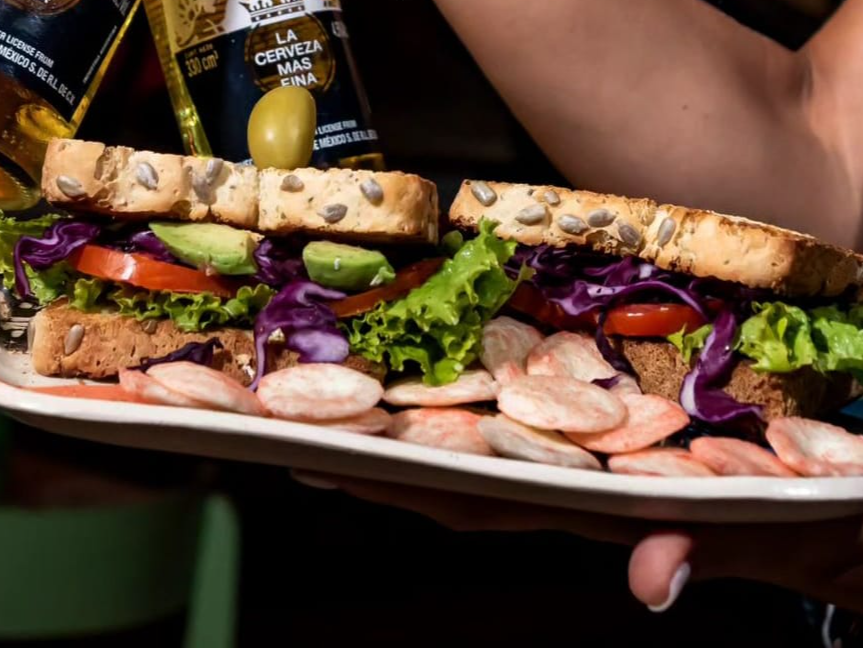 N°4 SÁNDWICH VEGGIE