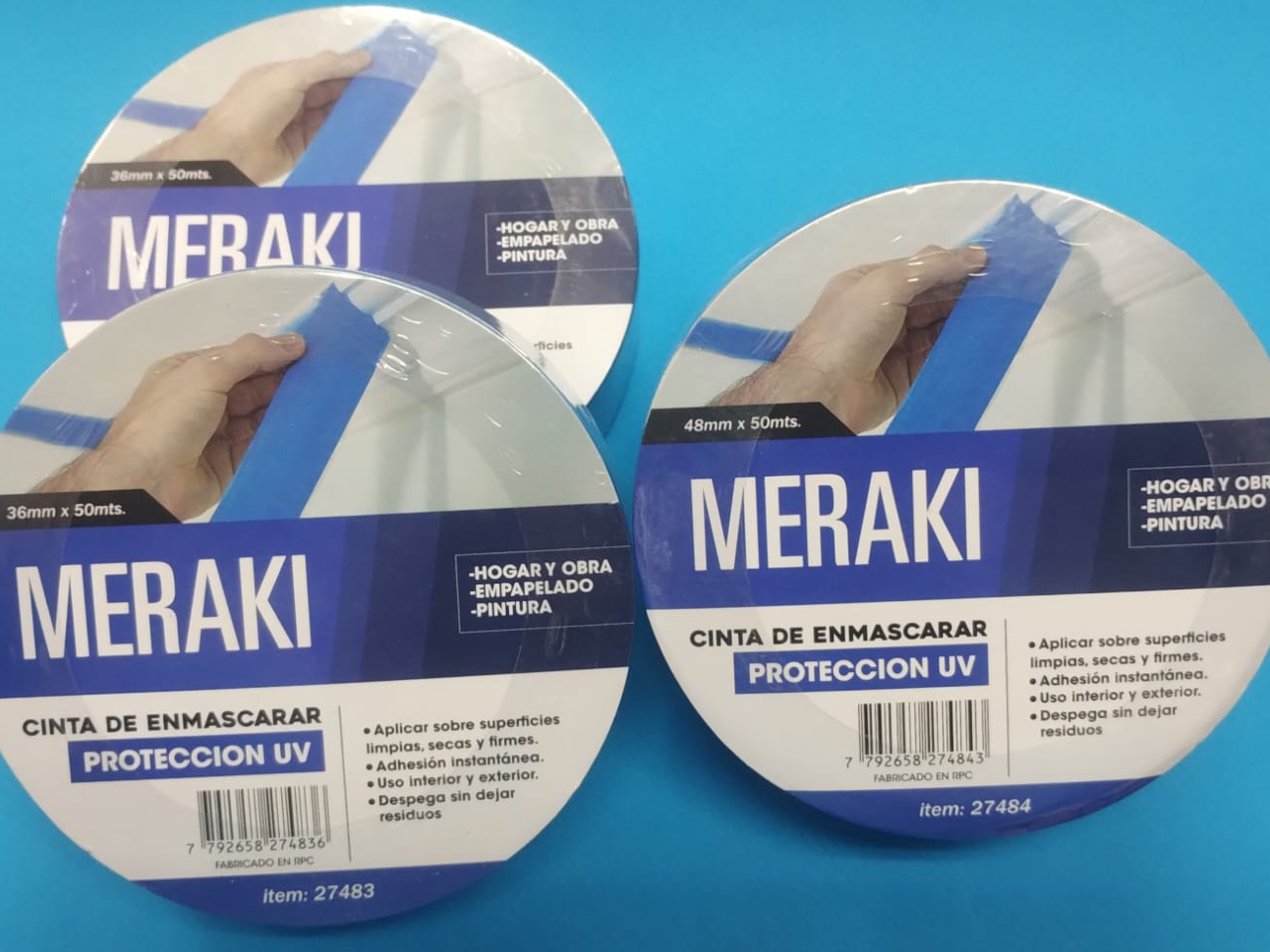 Cinta de enmascarar azul.