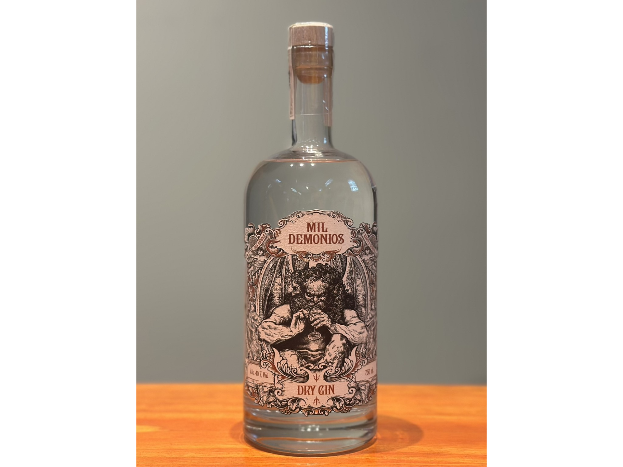 MIL DEMONIOS - DRY GIN