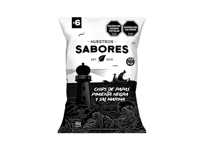 Chips de papas, pimienta negra y sal marina