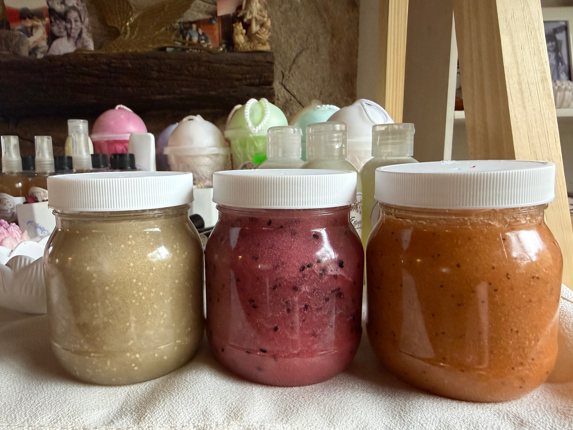 EXFOLIANTE CORPORAL de aceite virgen de coco y  partícula de sacarosa y aceite de coco