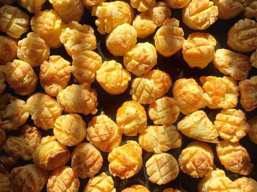 Scons de queso aprox 400g triangulitos