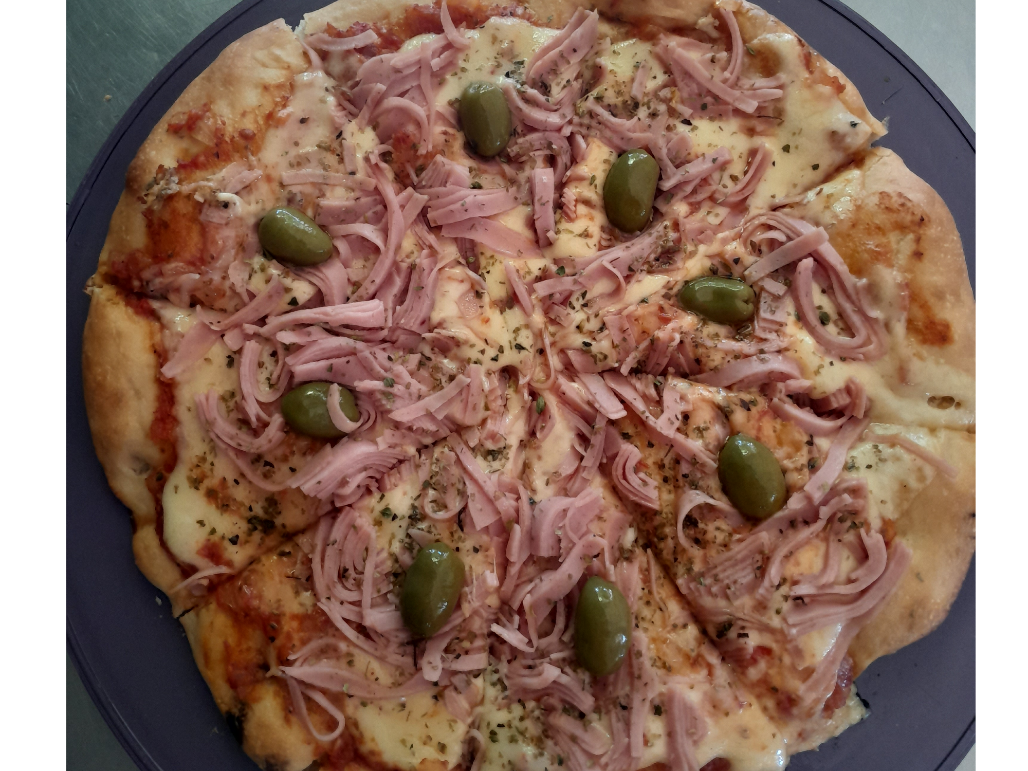 Pizza de jamón y queso