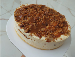 Torta helada con crocante
