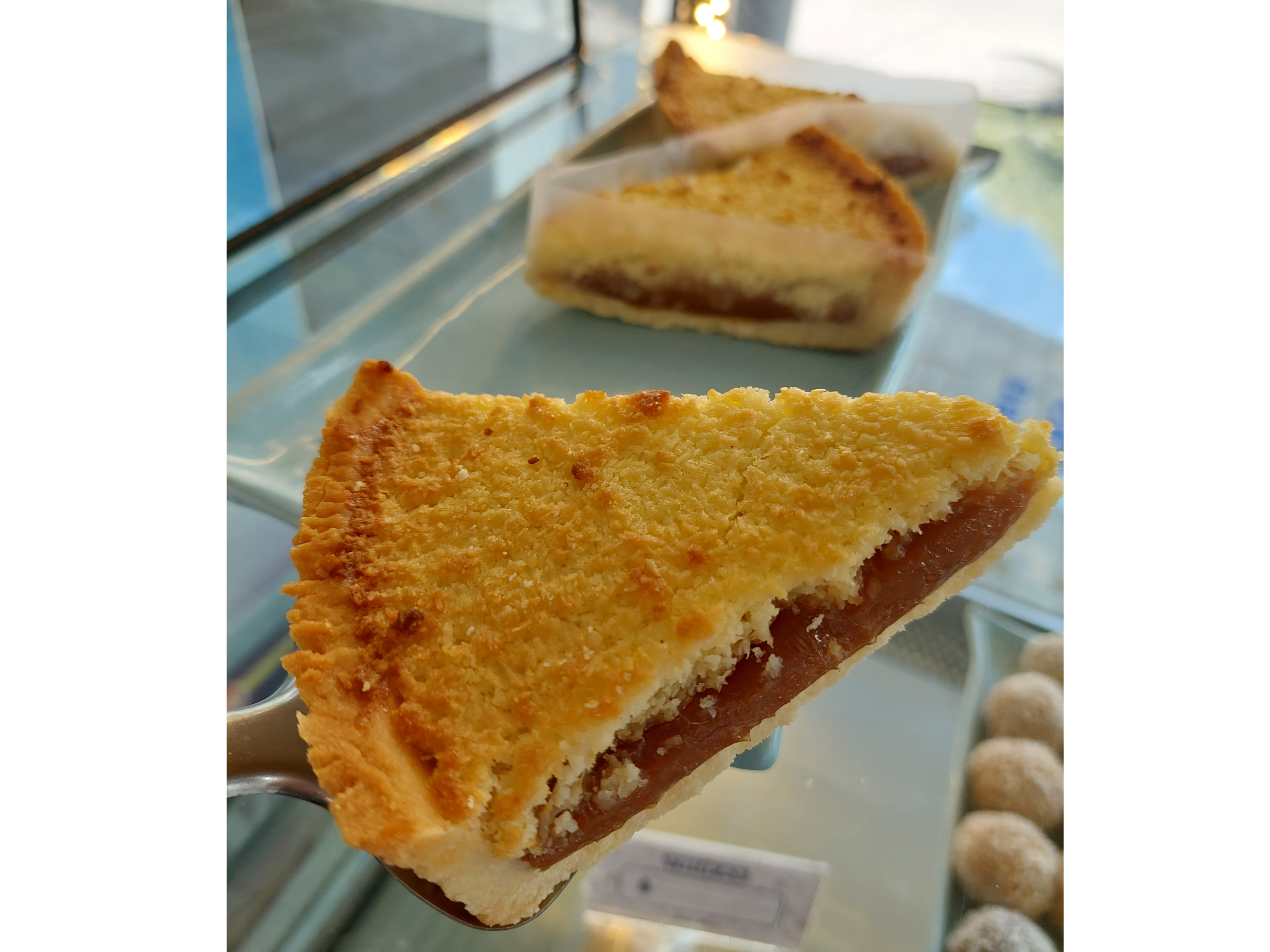 Tarta de coco y dulce de leche